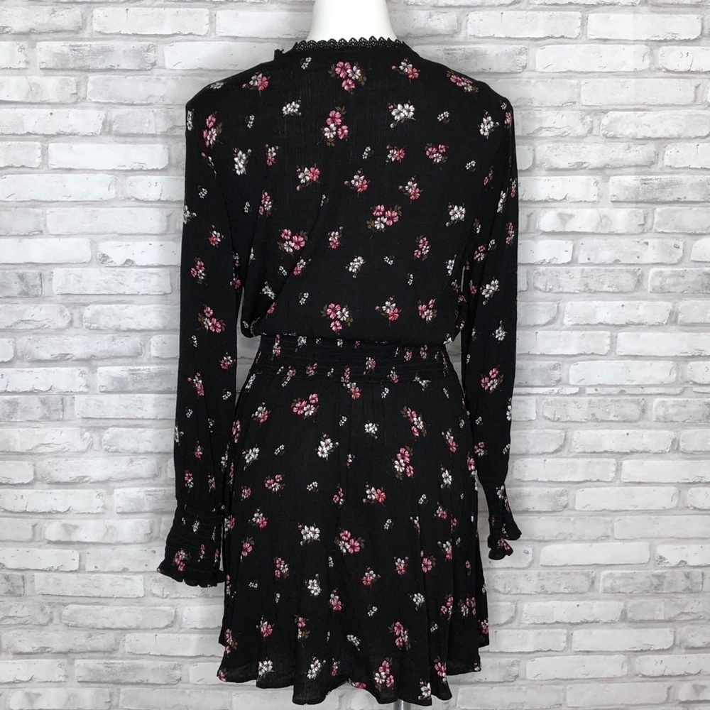 American Rag floral long sleeve dress, NWT medium - Picture 6 of 8
